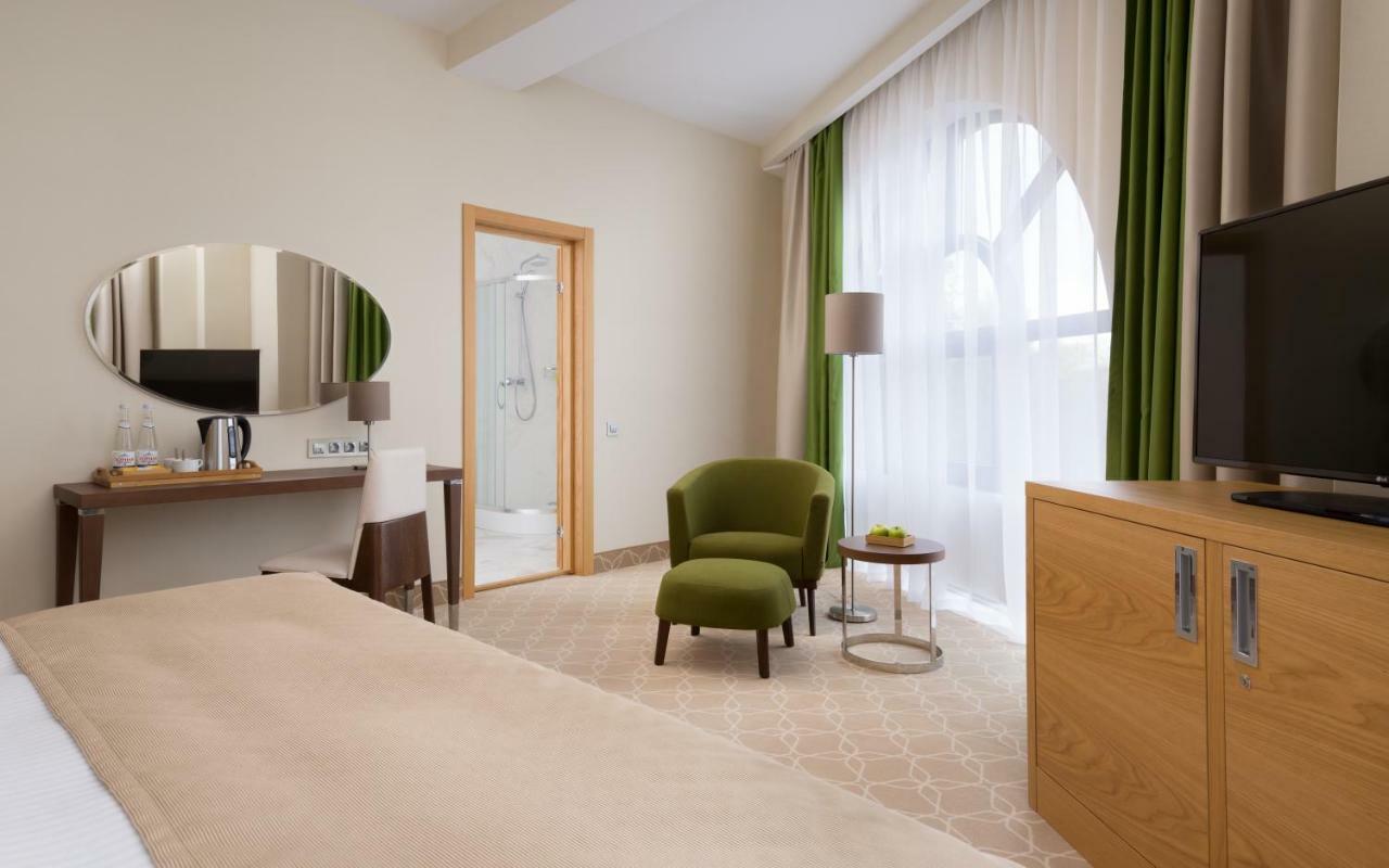 Green Resort Hotel And Spa Кисловодск Екстериор снимка